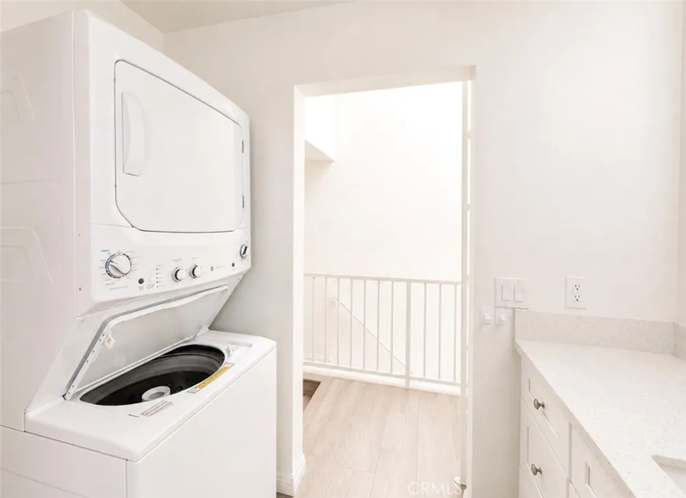 917 S Catalina #5 Los Angeles, CA 90006