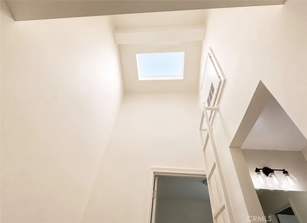 917 S Catalina #5 Los Angeles, CA 90006