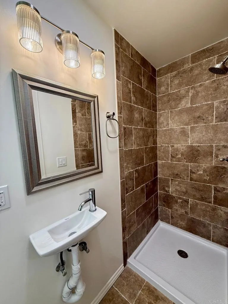 6959 colorado ave La Mesa, CA 91942