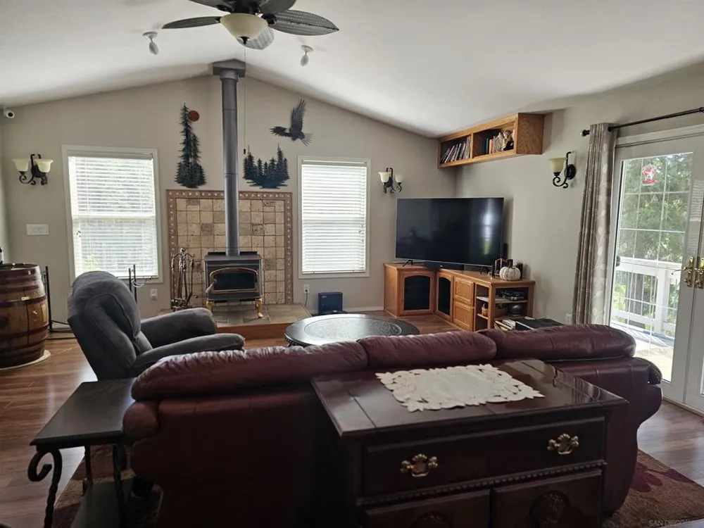 17198 Skyway Road Stirling City, CA 95978