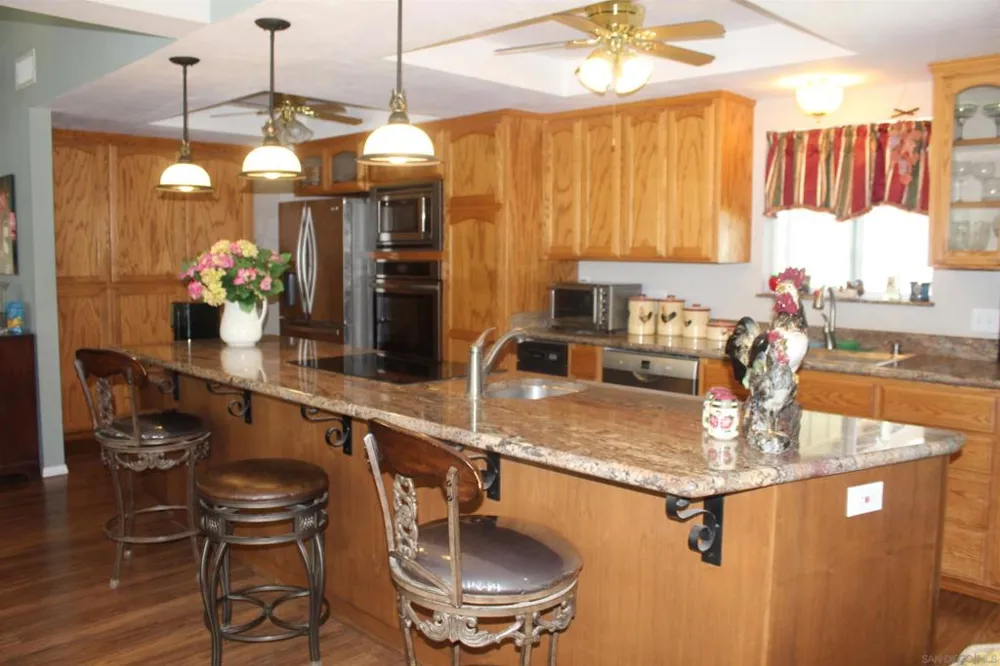 17198 Skyway Road Stirling City, CA 95978
