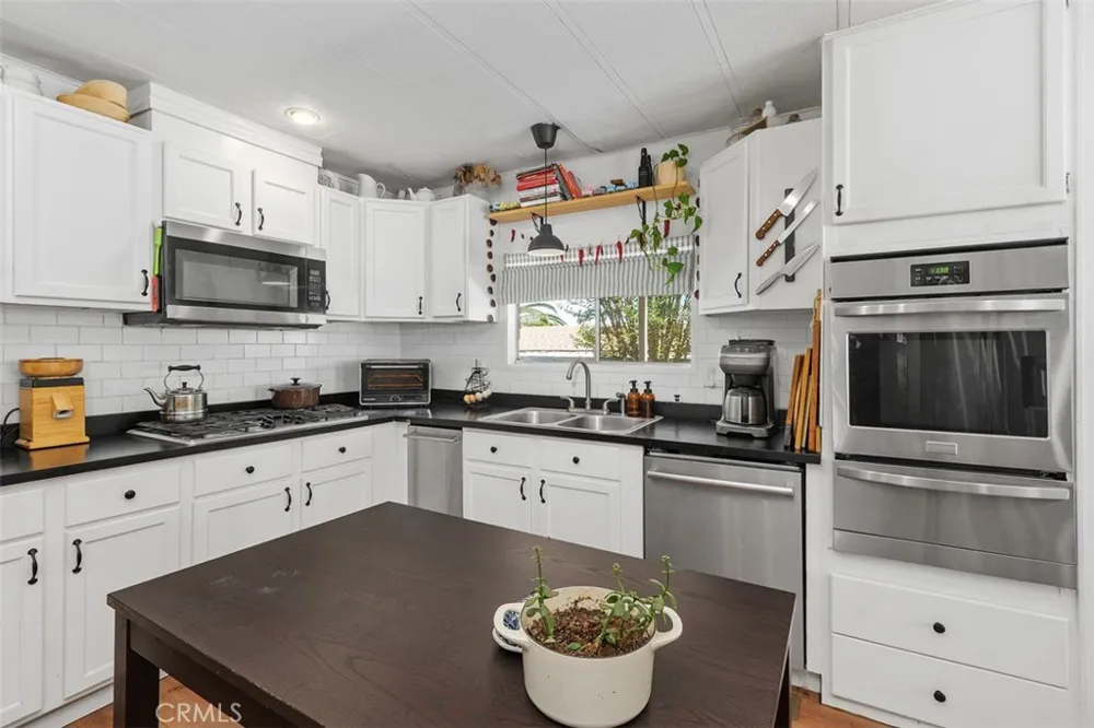 24414 Wagon Wheel Wildomar, CA 92595