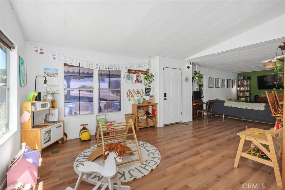 24414 Wagon Wheel Wildomar, CA 92595