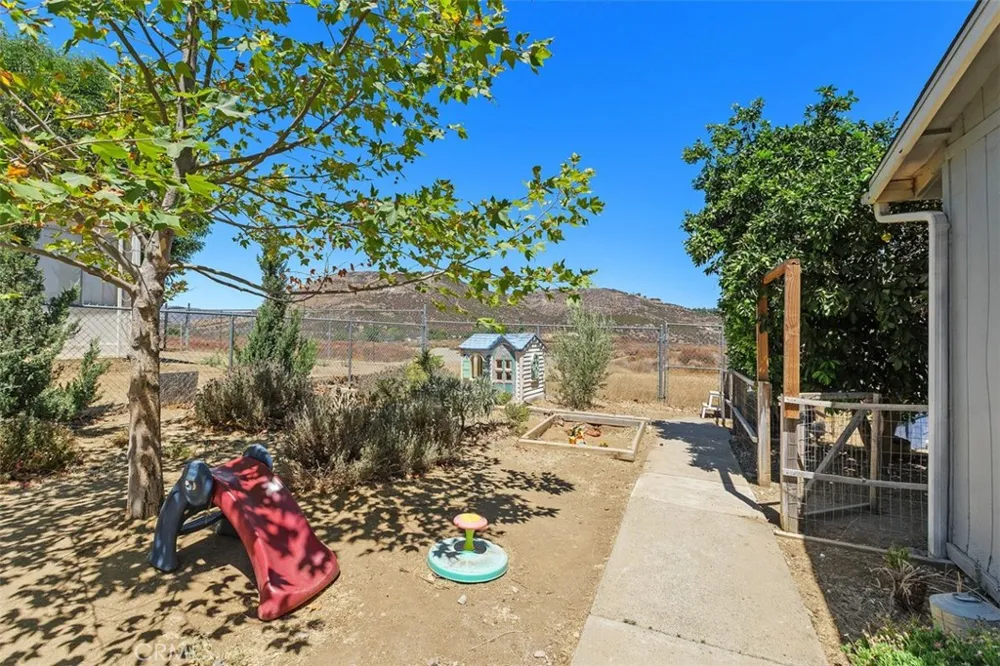 24414 Wagon Wheel Wildomar, CA 92595