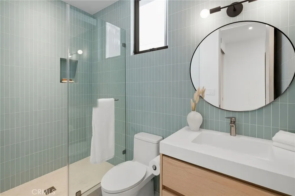 4101 Highland Manhattan Beach, CA 90266