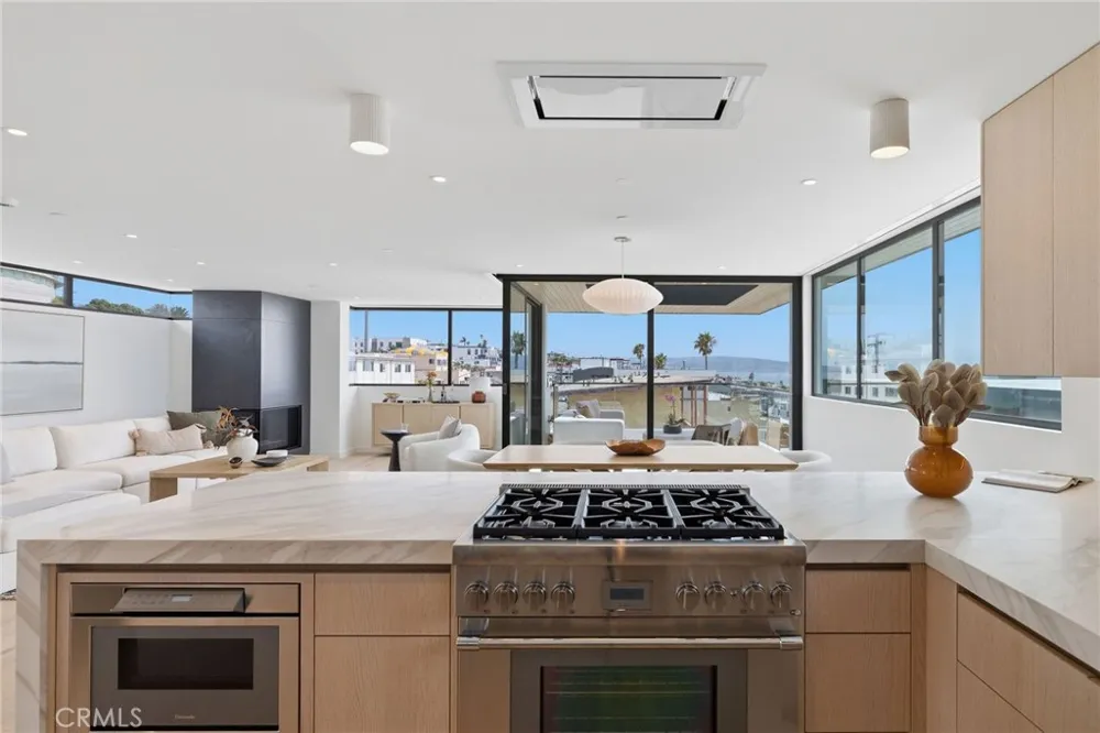 4101 Highland Manhattan Beach, CA 90266