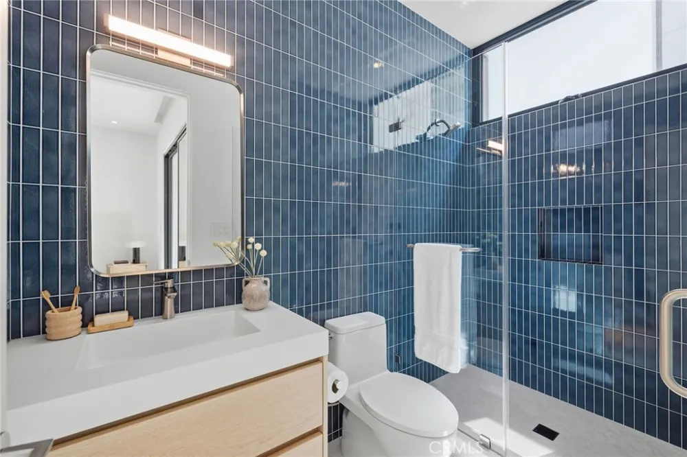 4101 Highland Manhattan Beach, CA 90266