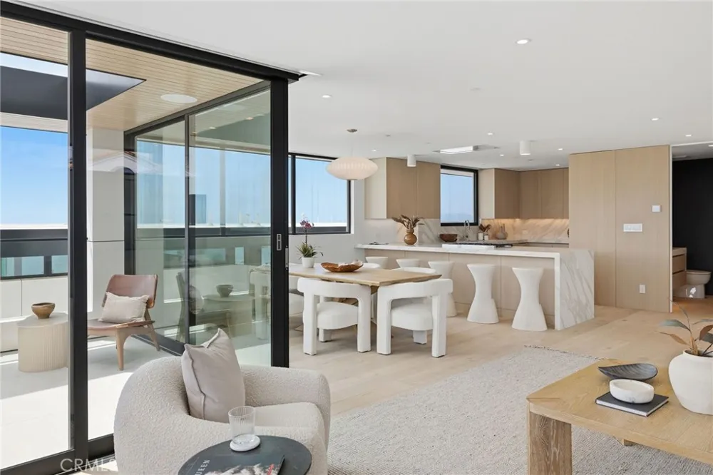 4101 Highland Manhattan Beach, CA 90266