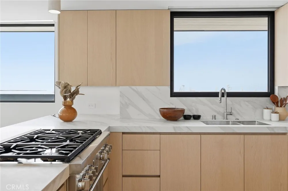 4101 Highland Manhattan Beach, CA 90266