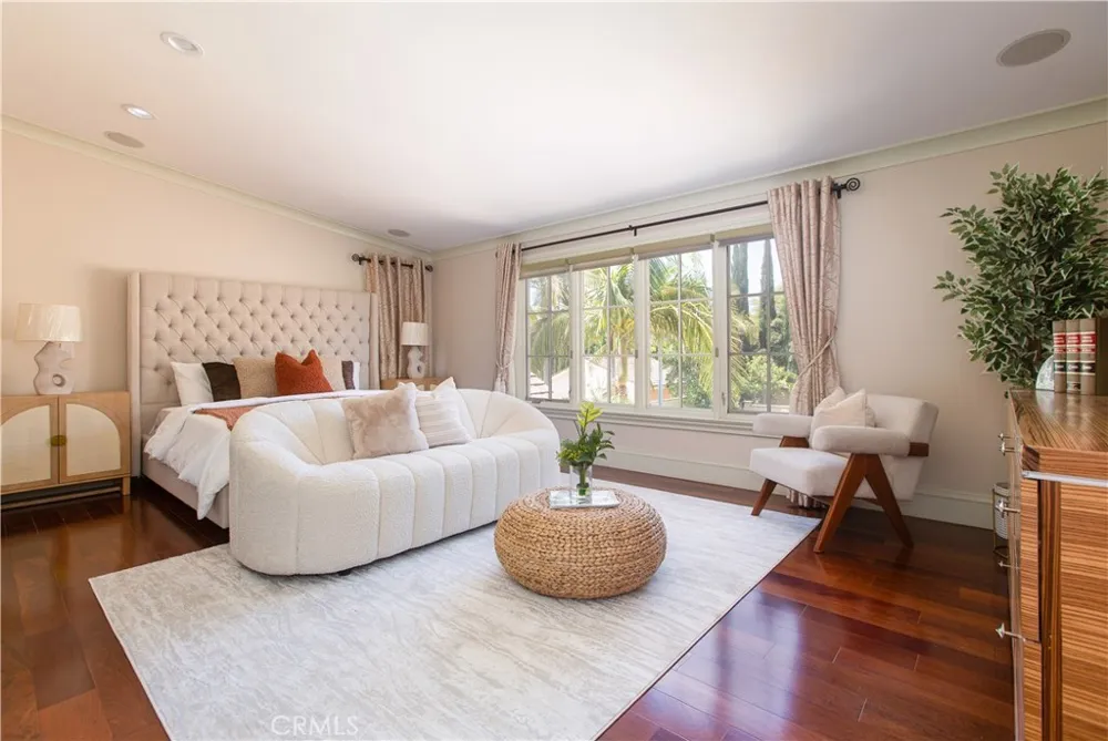 899 S Santa Anita San Marino, CA 91108