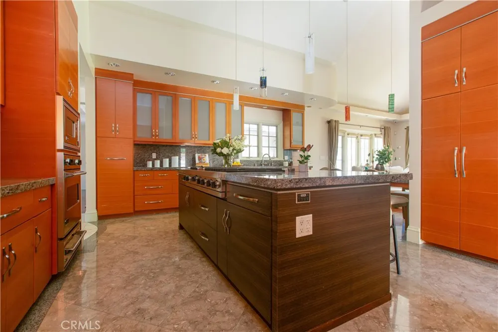 899 S Santa Anita San Marino, CA 91108
