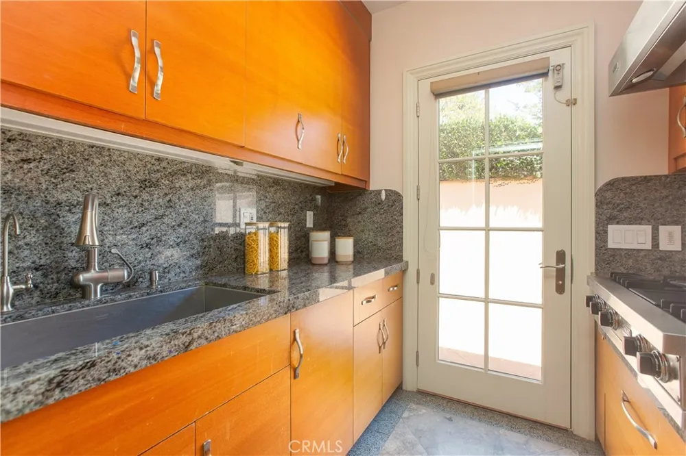 899 S Santa Anita San Marino, CA 91108