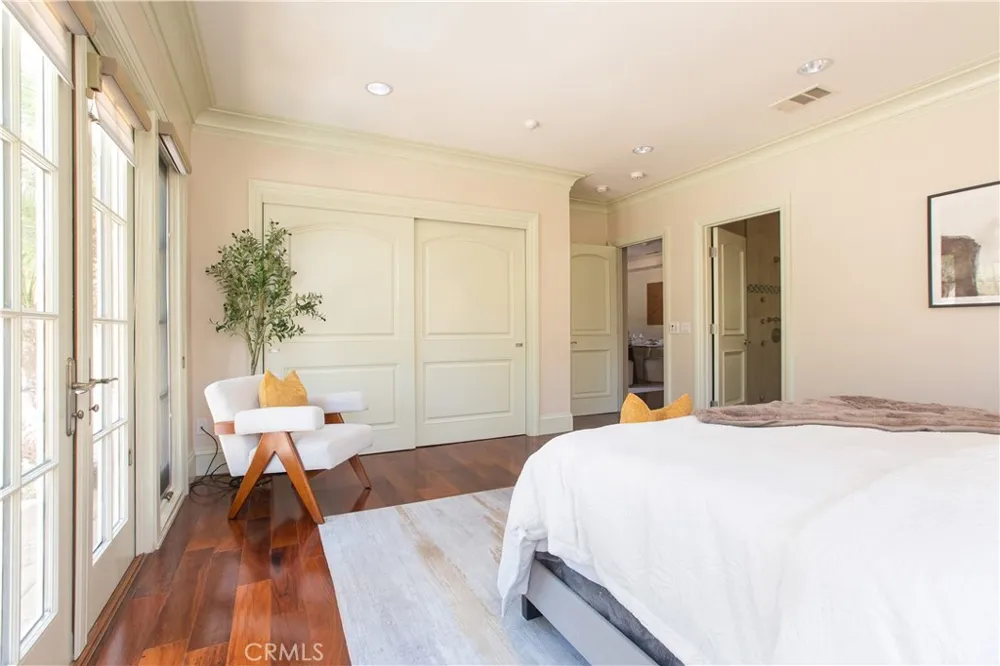 899 S Santa Anita San Marino, CA 91108