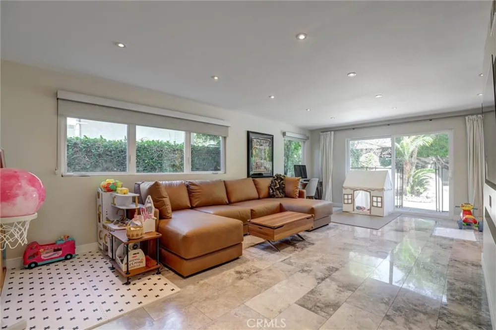 4141 Branford Huntington Beach, CA 92649