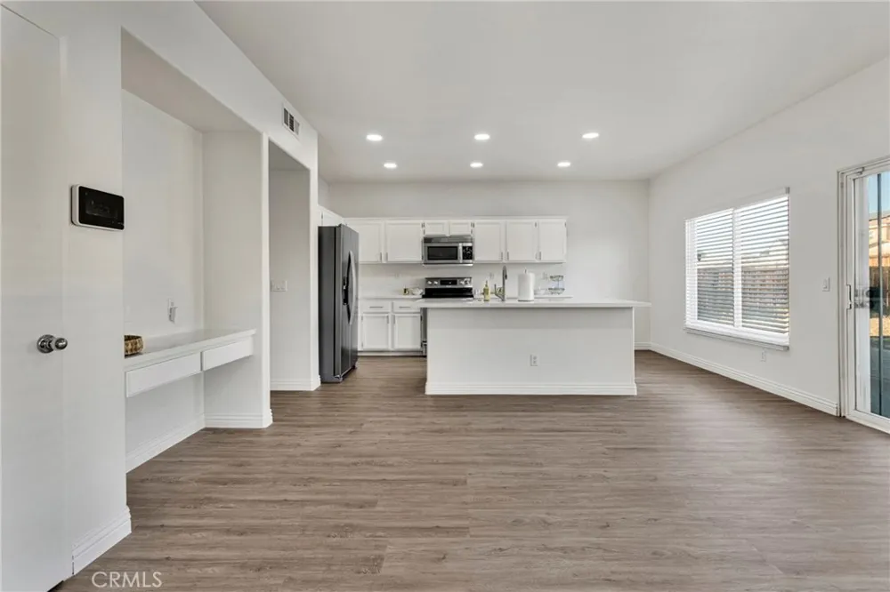 13653 Cobalt Road Victorville, CA 92392