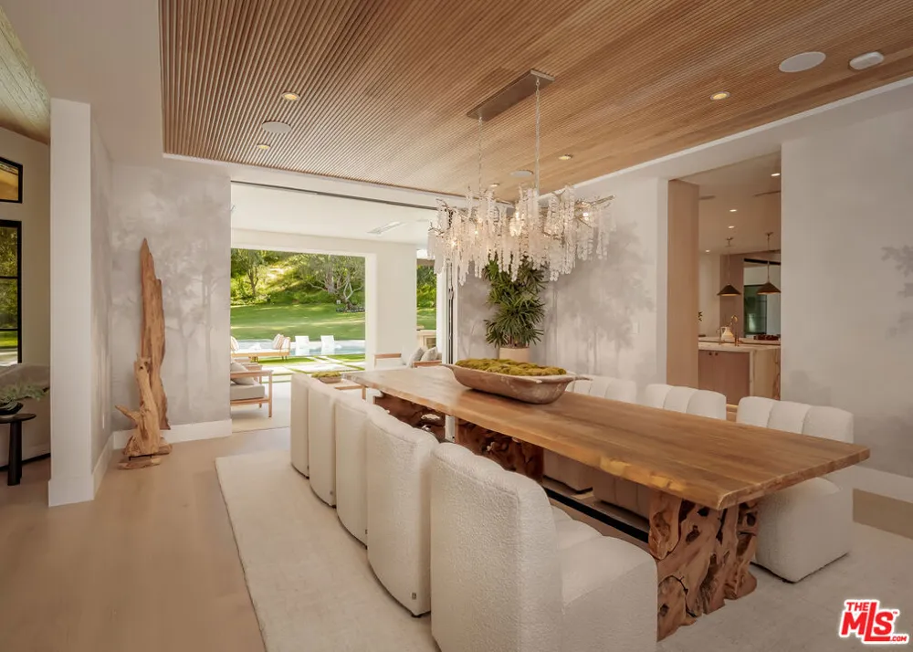 25149 Eldorado Meadow Road Hidden Hills, CA 91302