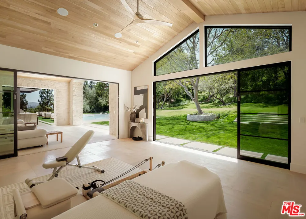 25149 Eldorado Meadow Road Hidden Hills, CA 91302