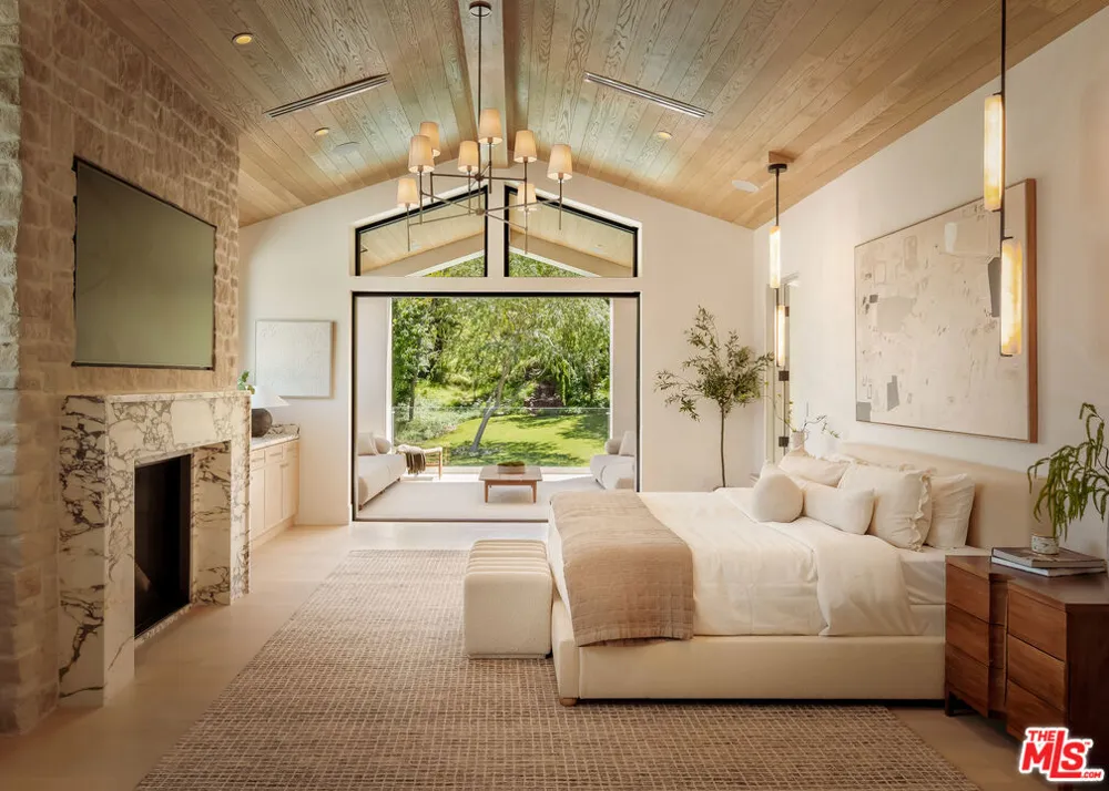 25149 Eldorado Meadow Road Hidden Hills, CA 91302