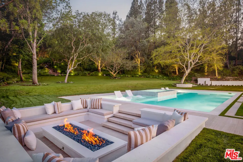 25149 Eldorado Meadow Road Hidden Hills, CA 91302