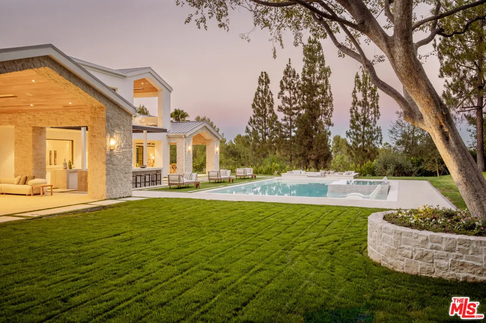 25149 Eldorado Meadow Road Hidden Hills, CA 91302