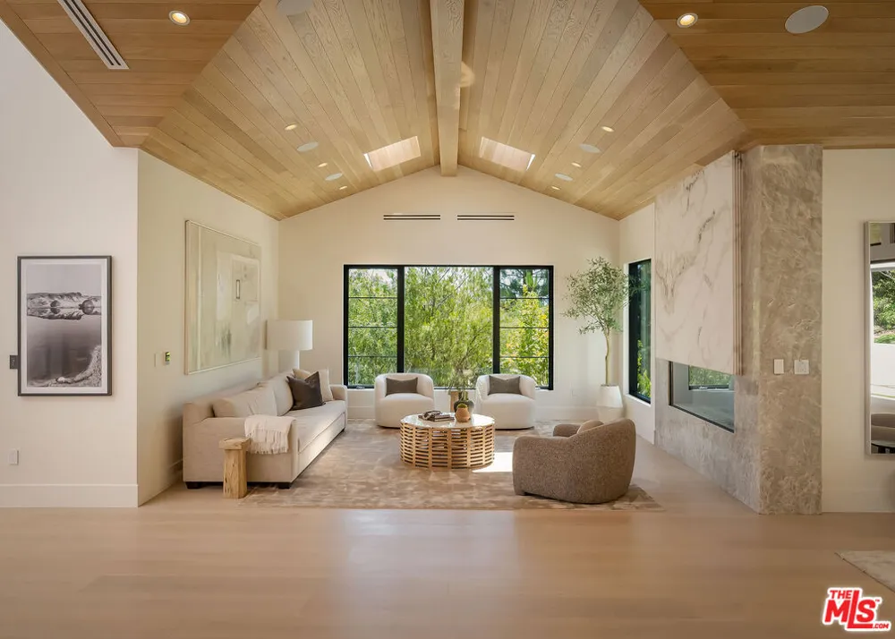 25149 Eldorado Meadow Road Hidden Hills, CA 91302