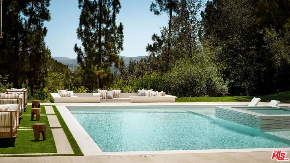 25149 Eldorado Meadow Road Hidden Hills, CA 91302