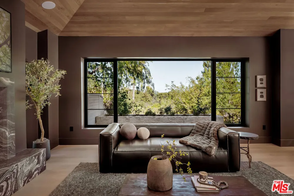 25149 Eldorado Meadow Road Hidden Hills, CA 91302