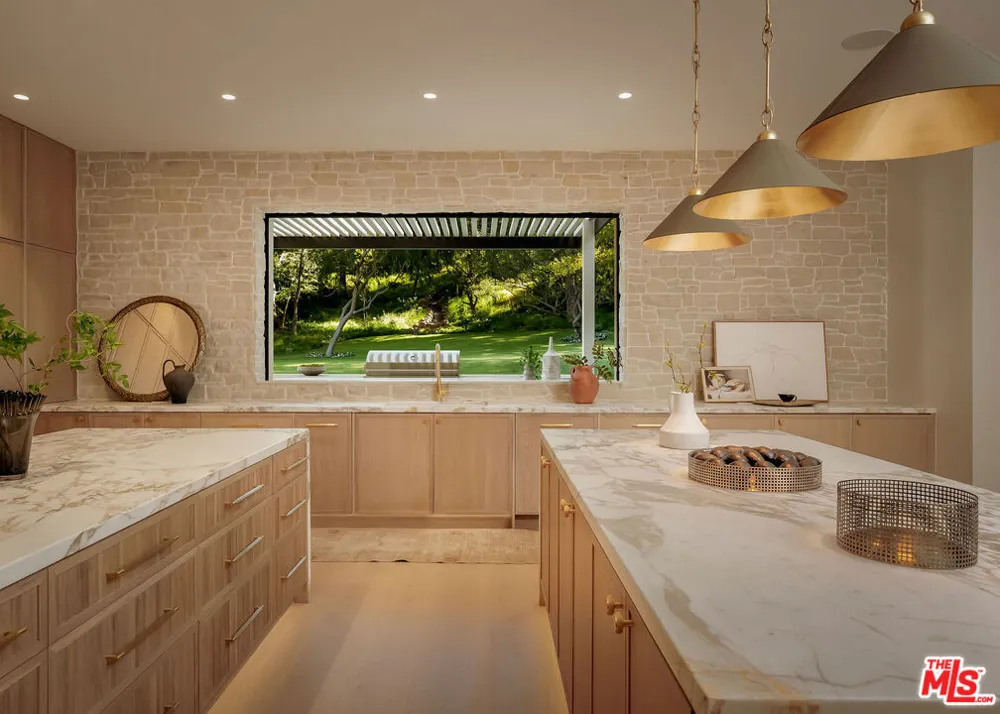 25149 Eldorado Meadow Road Hidden Hills, CA 91302