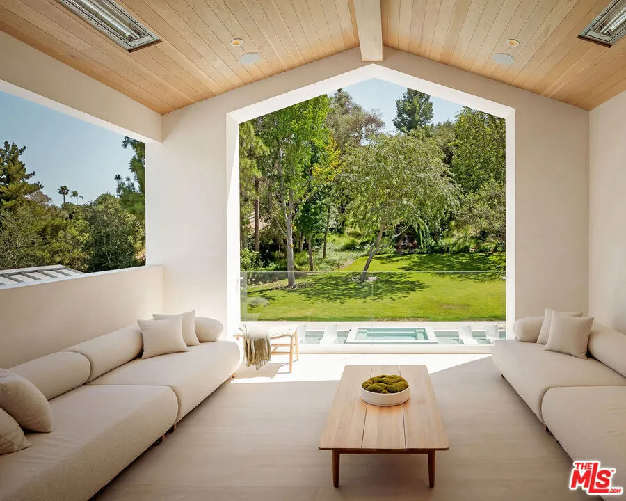 25149 Eldorado Meadow Road Hidden Hills, CA 91302