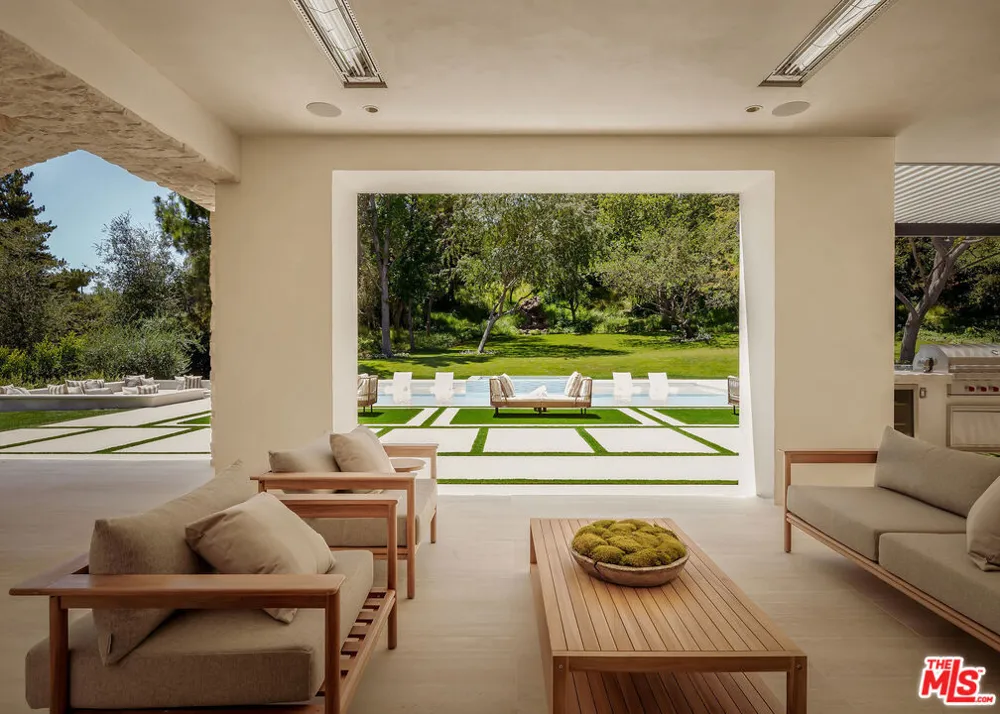 25149 Eldorado Meadow Road Hidden Hills, CA 91302
