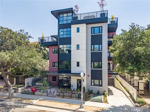 150 S Oak Knoll Avenue #205