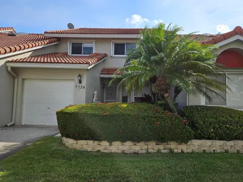 7526 Pinewalk Drive S #174