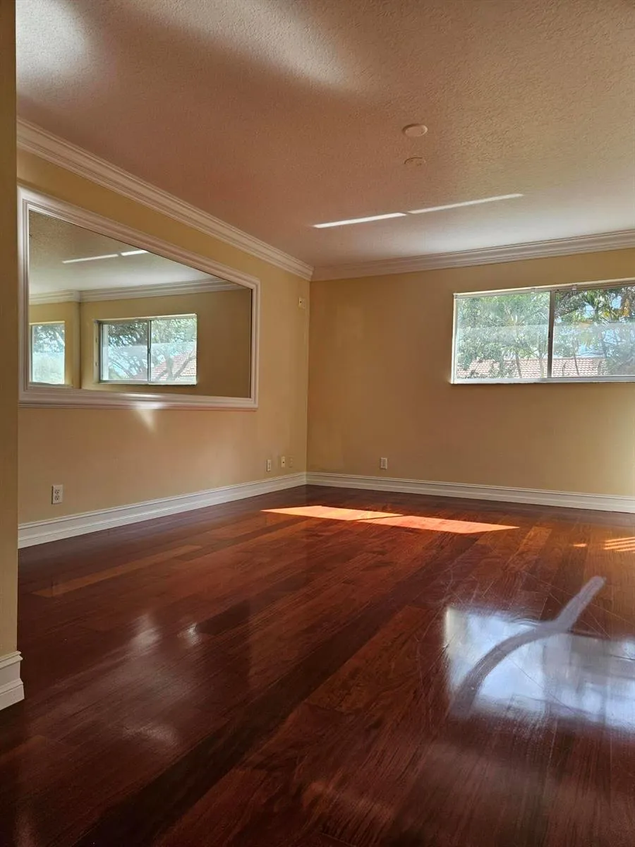 7526 Pinewalk Drive S #174 Margate, FL 33063