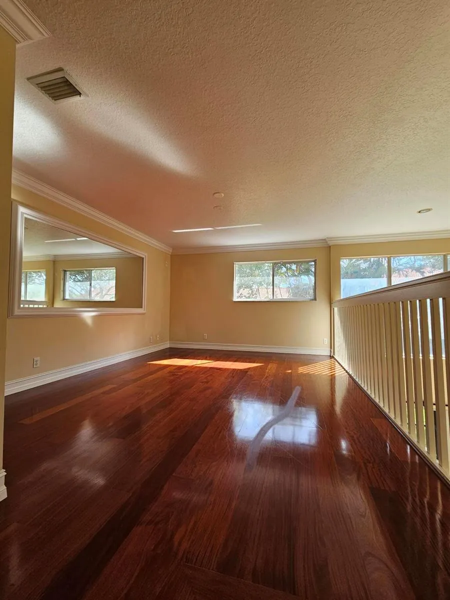7526 Pinewalk Drive S #174 Margate, FL 33063