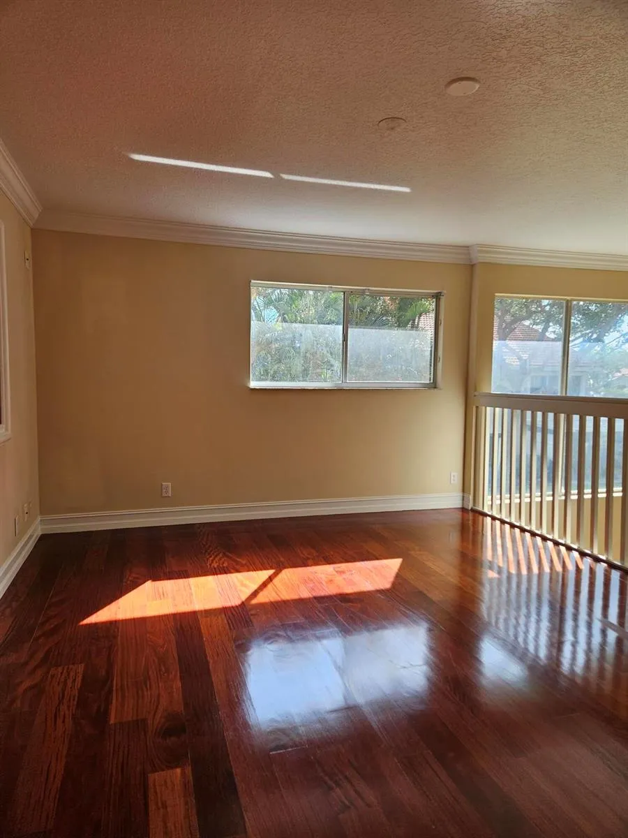 7526 Pinewalk Drive S #174 Margate, FL 33063