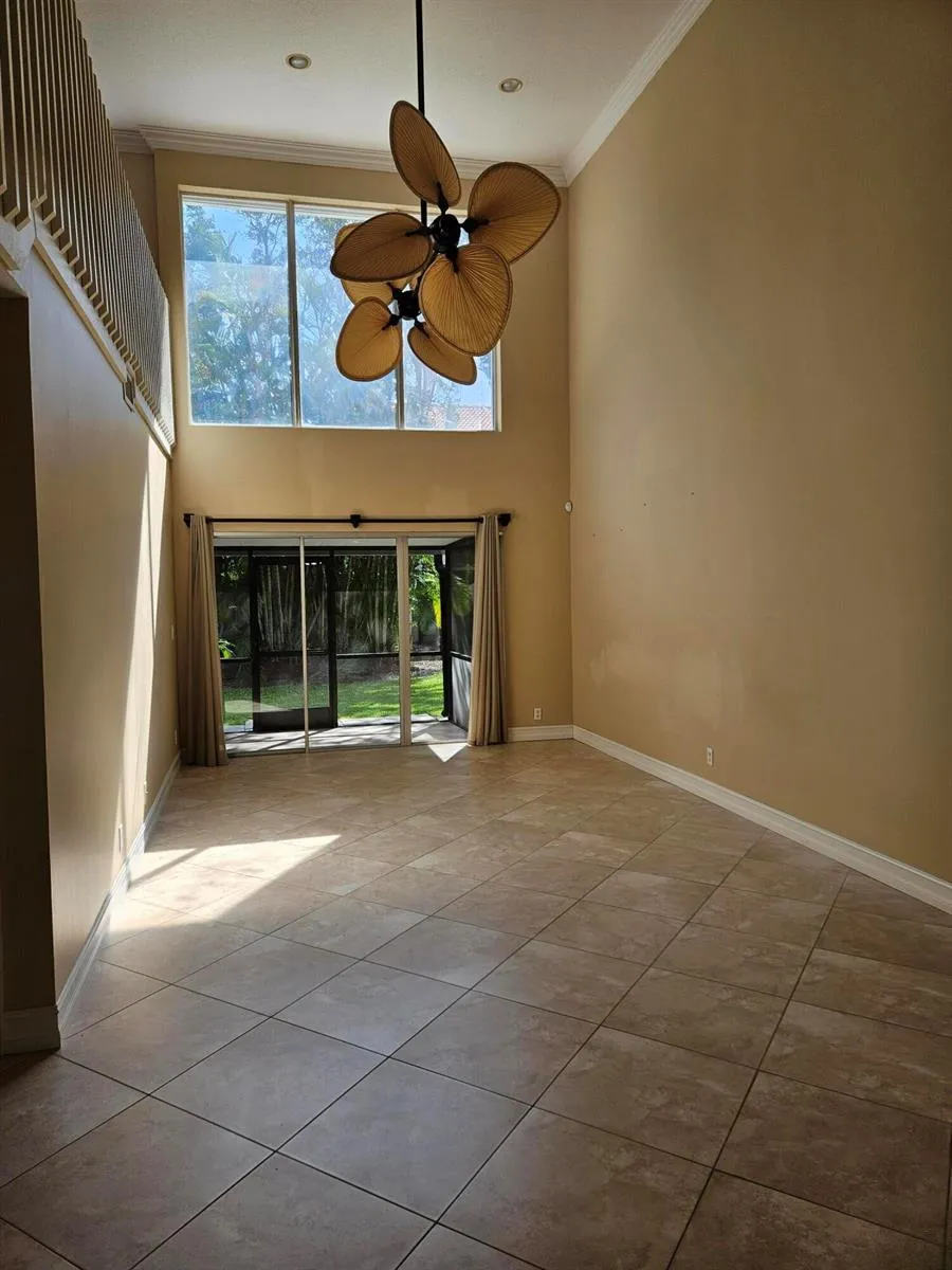 7526 Pinewalk Drive S #174 Margate, FL 33063