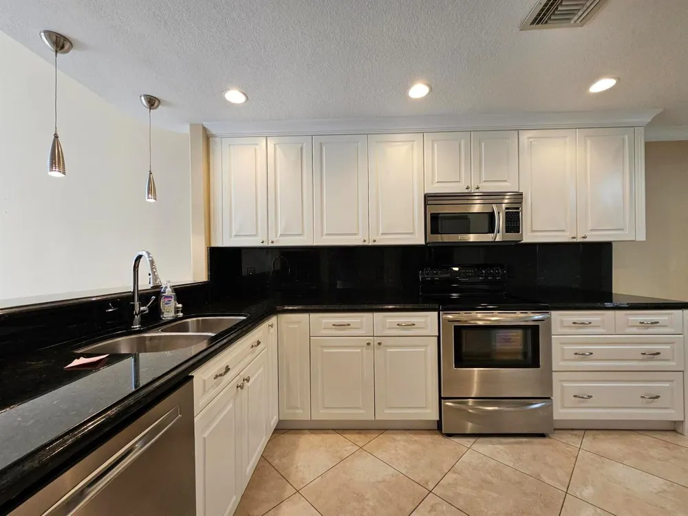 7526 Pinewalk Drive S #174 Margate, FL 33063