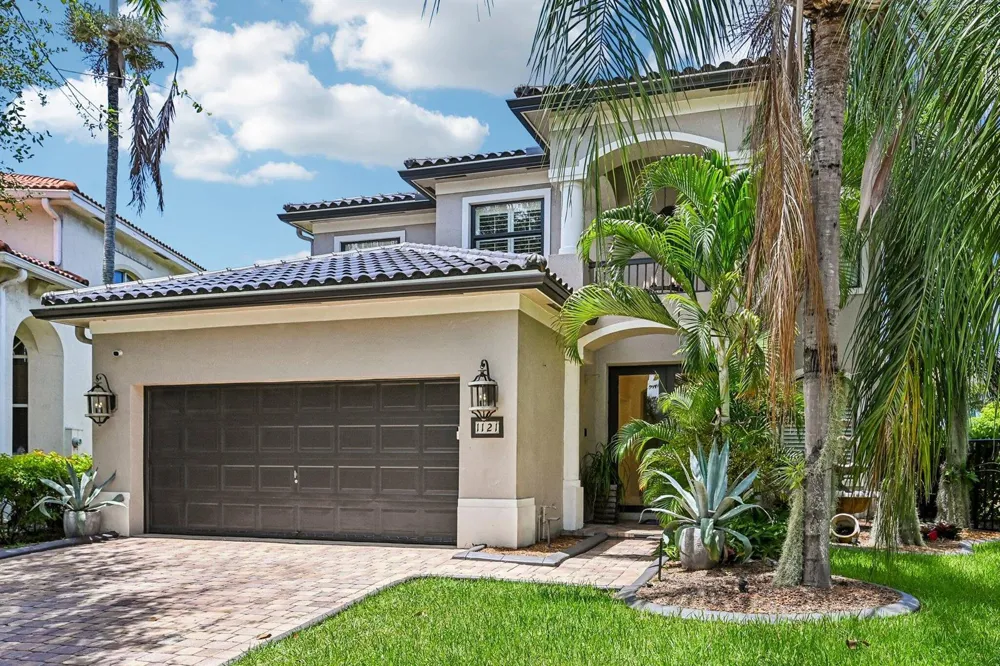 1121 Center Stone Lane Riviera Beach, FL 33404