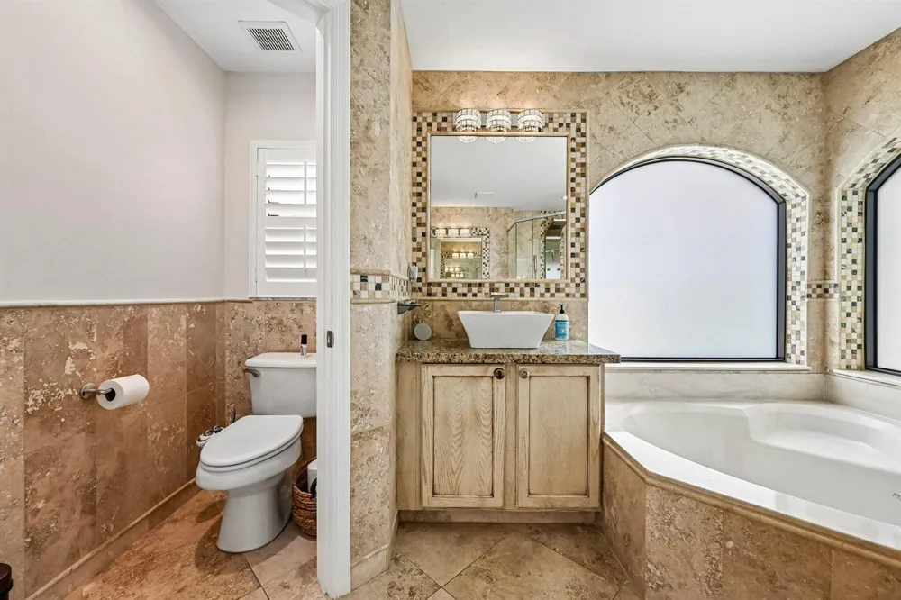 1121 Center Stone Lane Riviera Beach, FL 33404