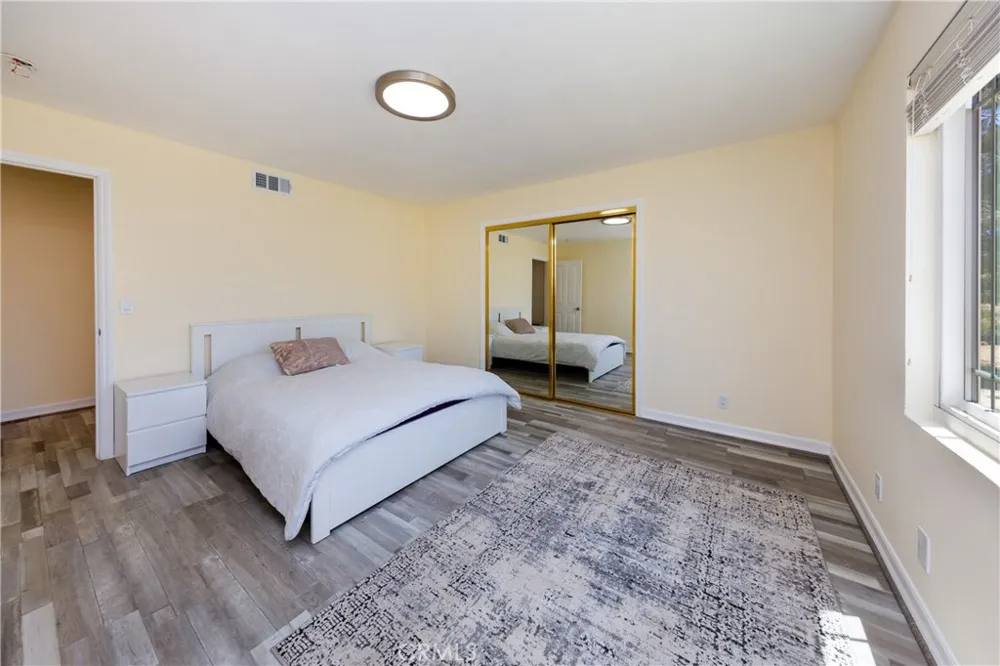 6401 Hubbard Acton, CA 93510