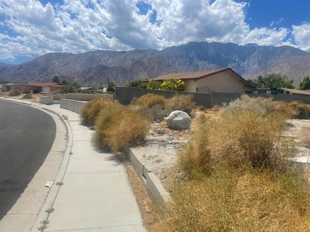 Sunview Avenue Palm Springs, CA 92262