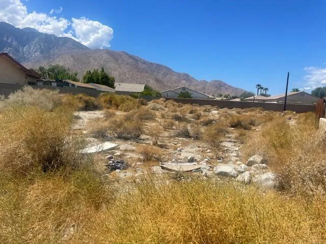 Sunview Avenue Palm Springs, CA 92262