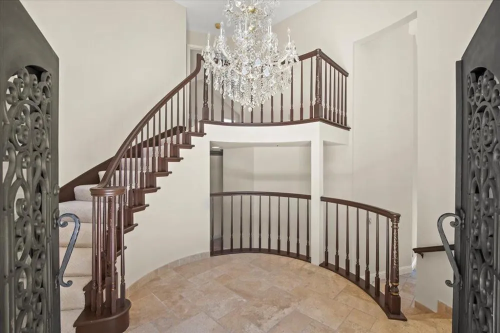 17864 Holiday Drive Morgan Hill, CA 95037