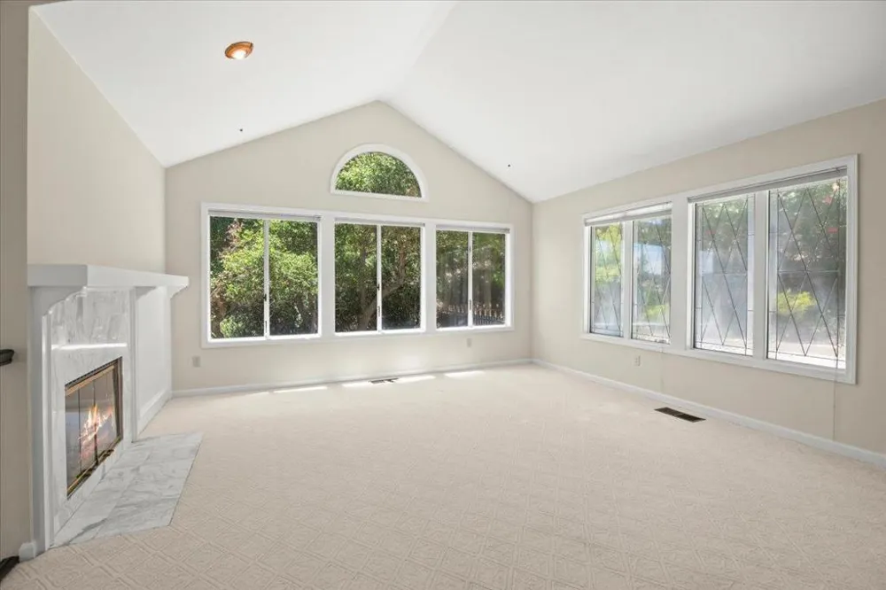 17864 Holiday Drive Morgan Hill, CA 95037