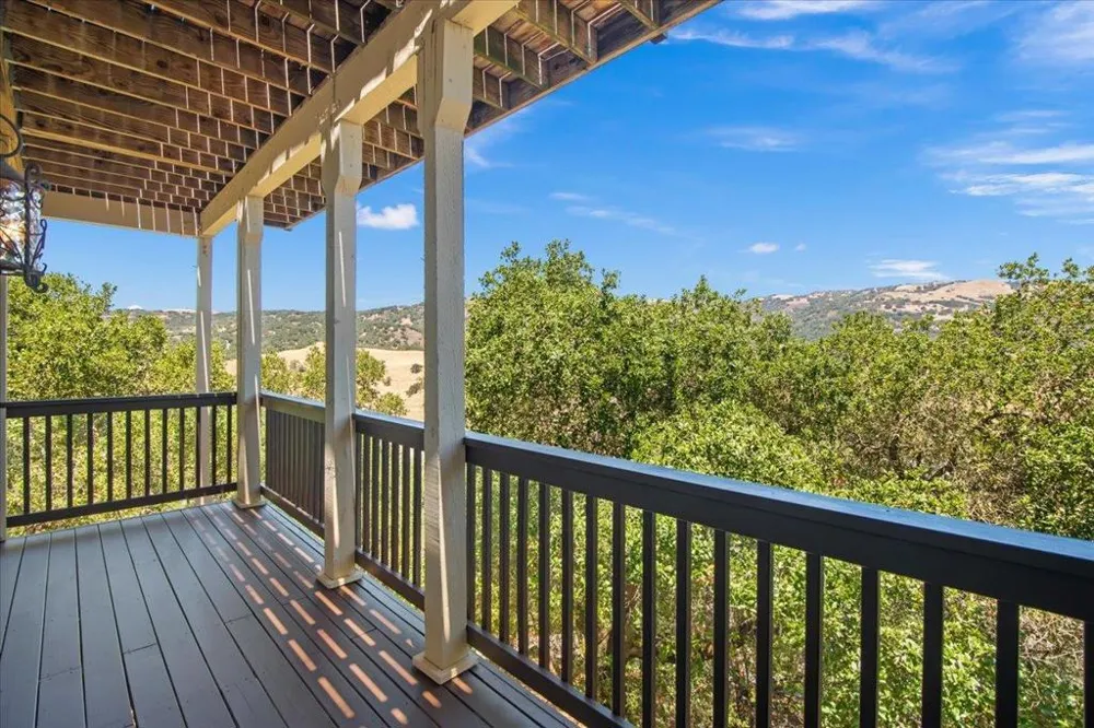 17864 Holiday Drive Morgan Hill, CA 95037