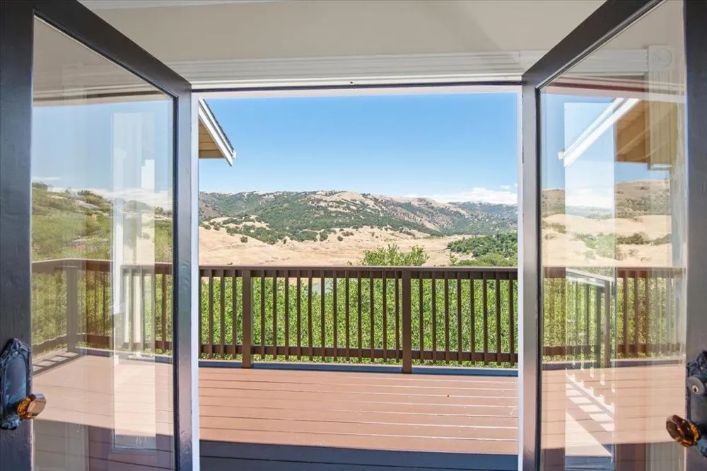 17864 Holiday Drive Morgan Hill, CA 95037