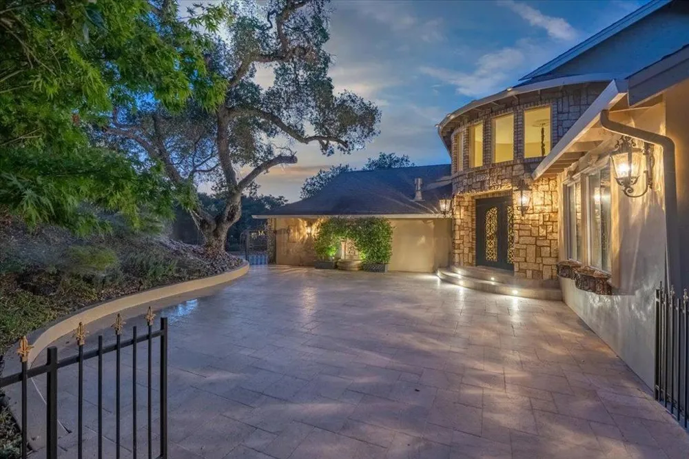 17864 Holiday Drive Morgan Hill, CA 95037