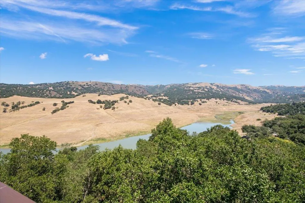 17864 Holiday Drive Morgan Hill, CA 95037