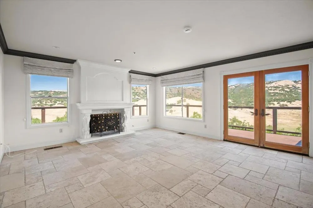 17864 Holiday Drive Morgan Hill, CA 95037