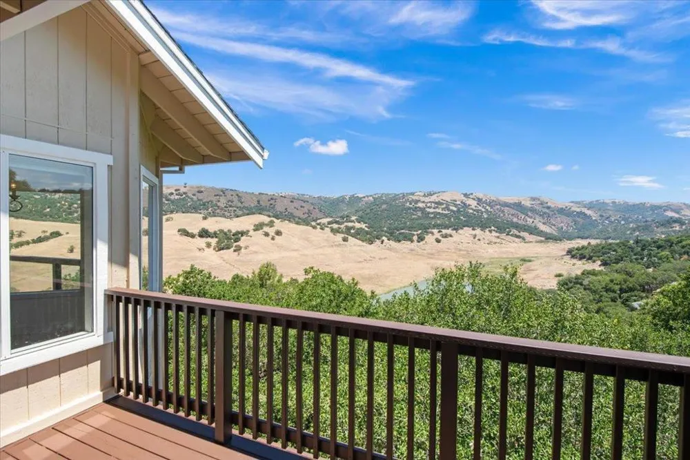 17864 Holiday Drive Morgan Hill, CA 95037